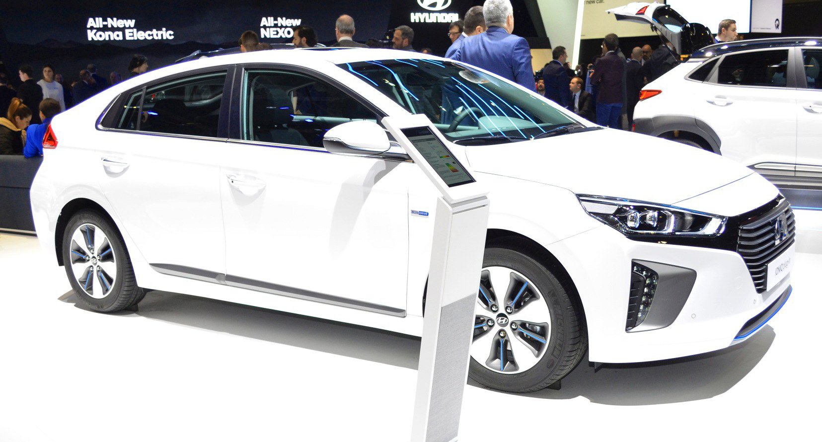 Hyundai IONIQ 1.6 GDI (141 Hp) Plug-in hybrid Automatic